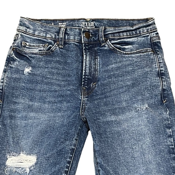 a.n.a. High Rise Straight Raw Hem Distressed Jeans. Blue Size 6 #1073 - Picture 3 of 6